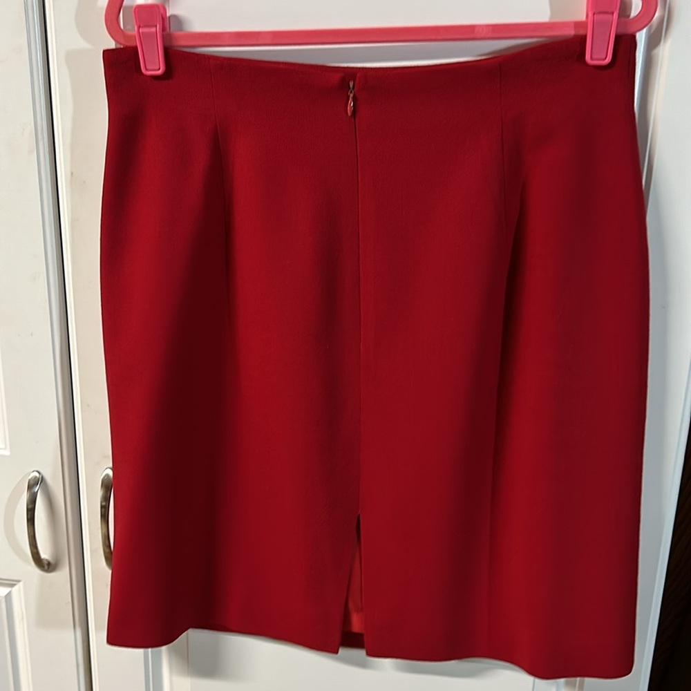 EVAN PICONE 2piece suit. Size 16, 💯 % wool. Red with black velvet trim. - Picture 7 of 15